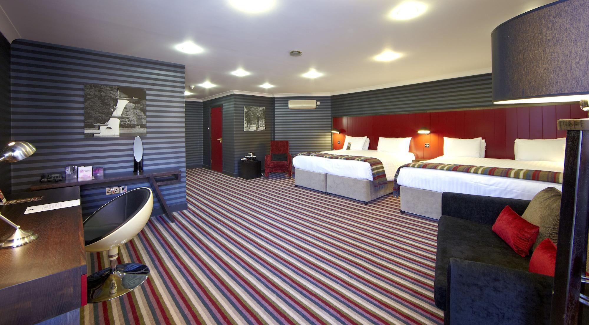 Village Hotel Swindon Exteriör bild